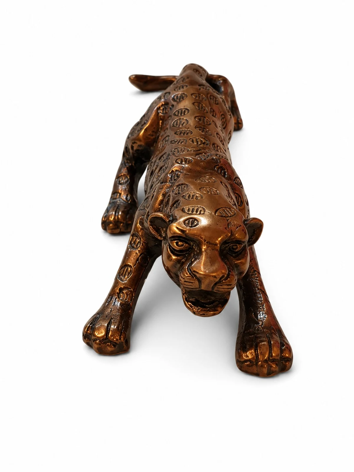 Vastu Tendua Front Crouching Pose — Powerful Copper Leopard Sculpture for Office Desk, Business Reception and Home Decor (VastuGuruji)